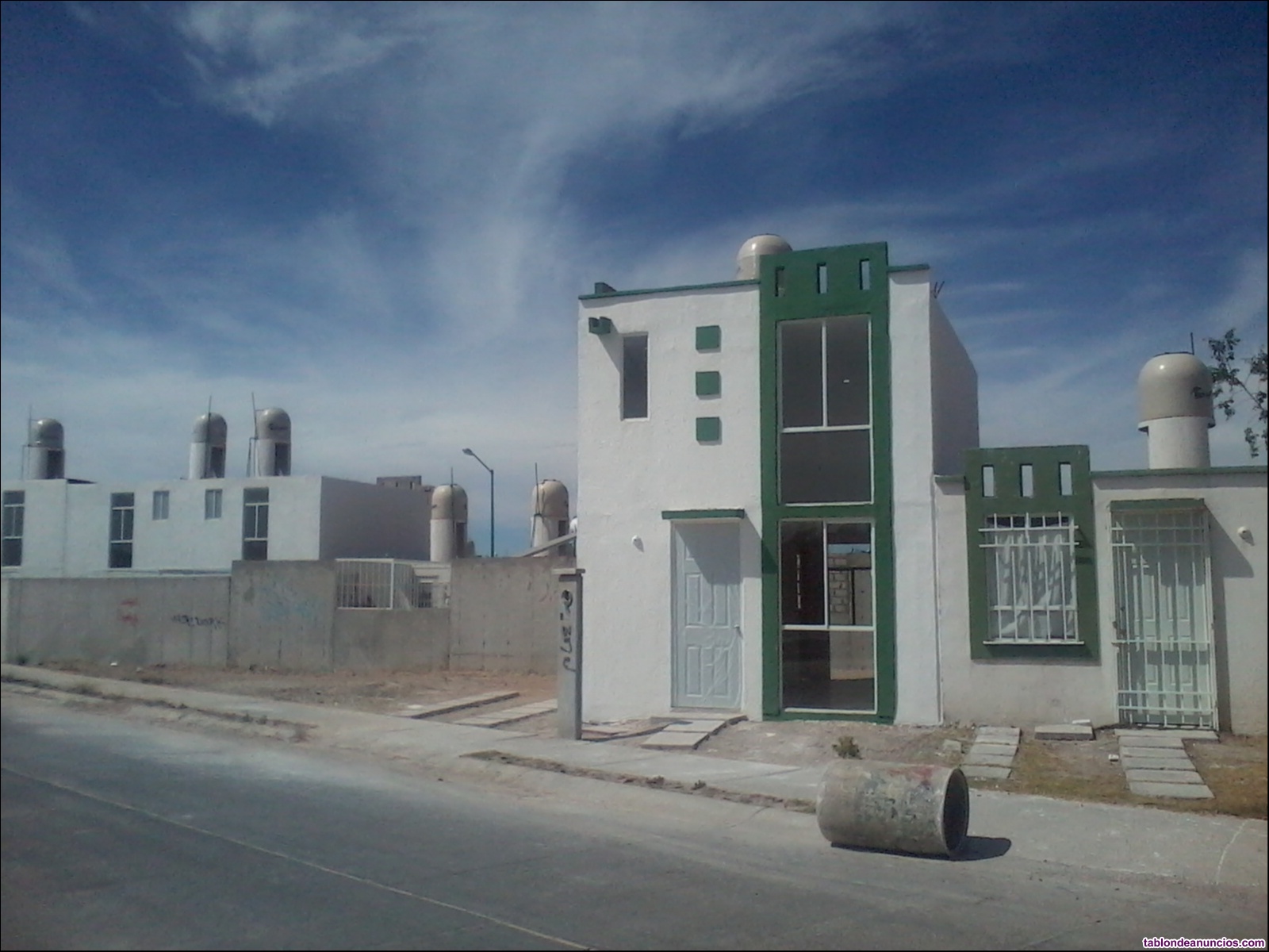 Remato casa, terreno y local