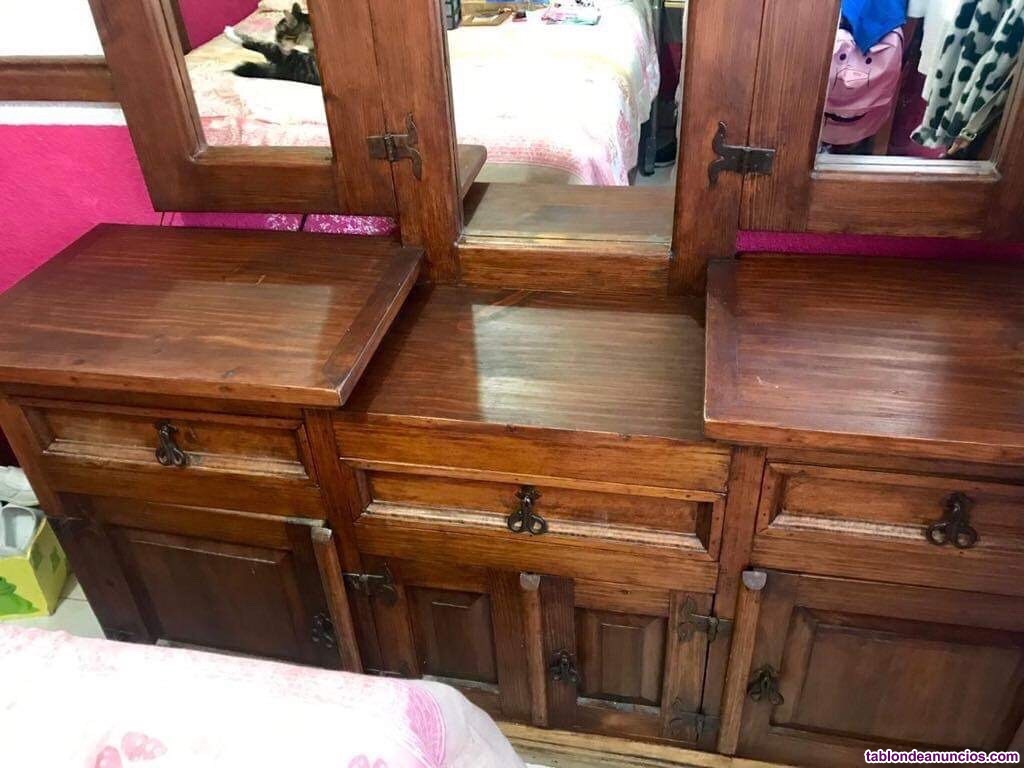 Mueble rustico de madera